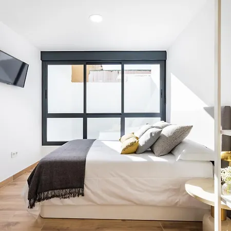 Sunnyland Atico Cruz